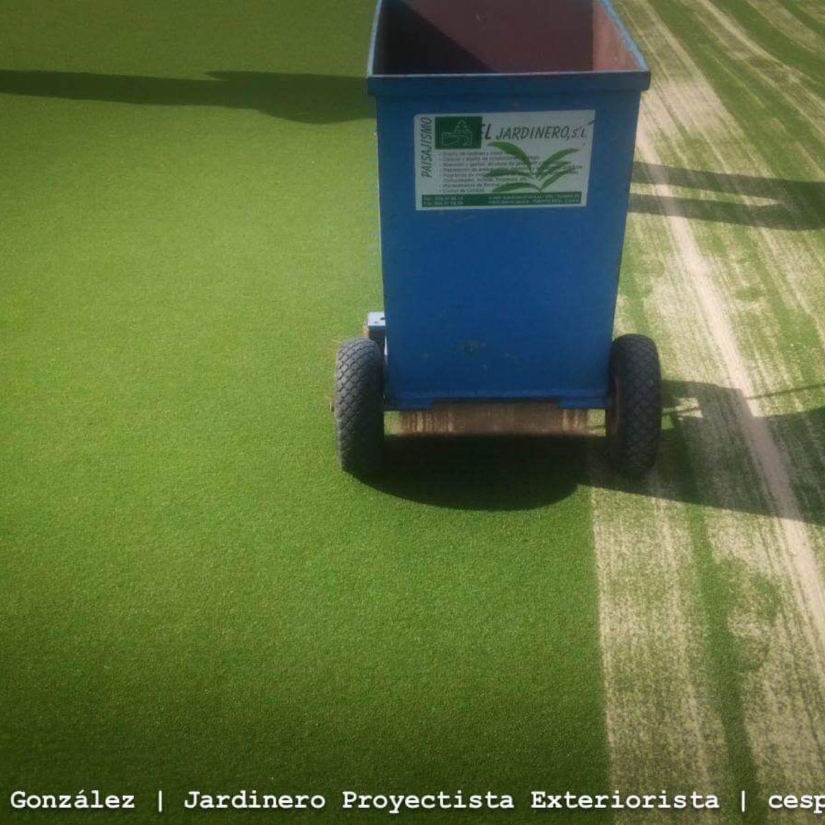 Maquinaria e infraestructura  para instalar césped artificial en Cádiz