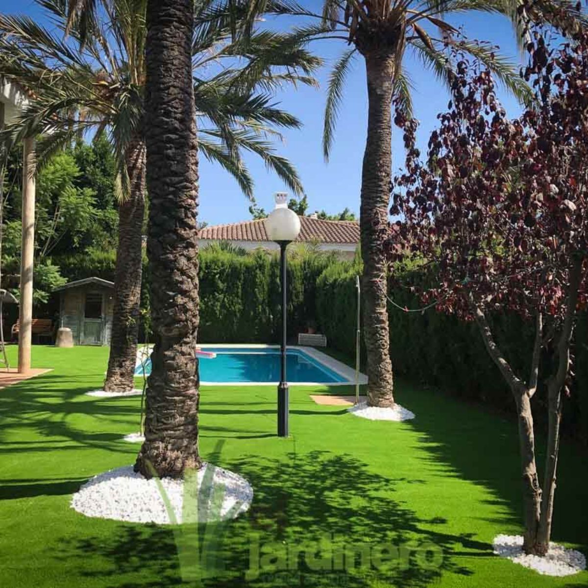 Proyectos en piscinas con Césped artificial por la provincia de Cádiz